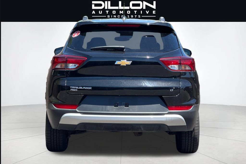 Used 2025 Chevrolet TrailBlazer LT AWD/4WD image 5