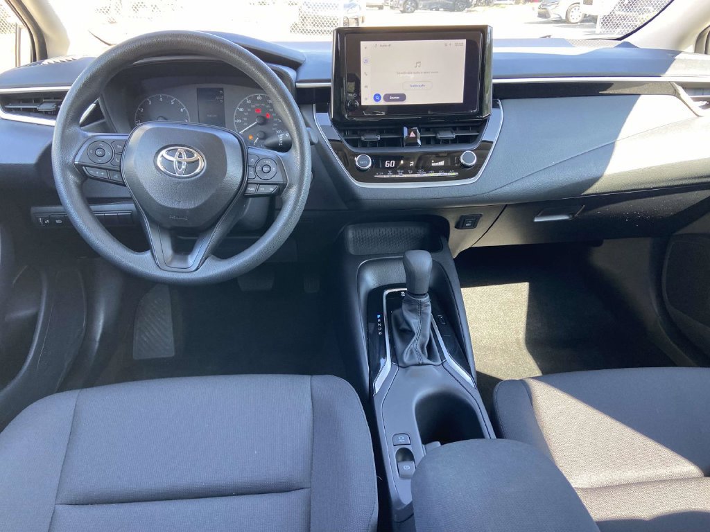 Used 2025 Toyota Corolla LE w/ Convenience Package FWD image 10