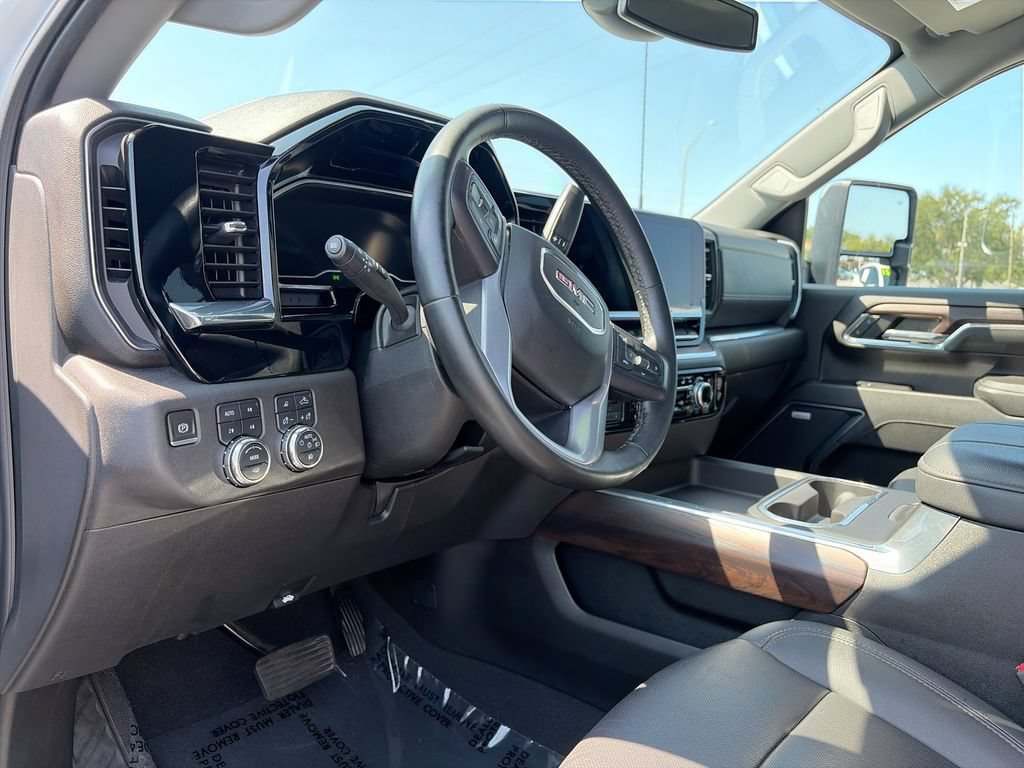 Used 2024 GMC Sierra 3500 SLT w/ SLT Premium Package AWD/4WD image 18