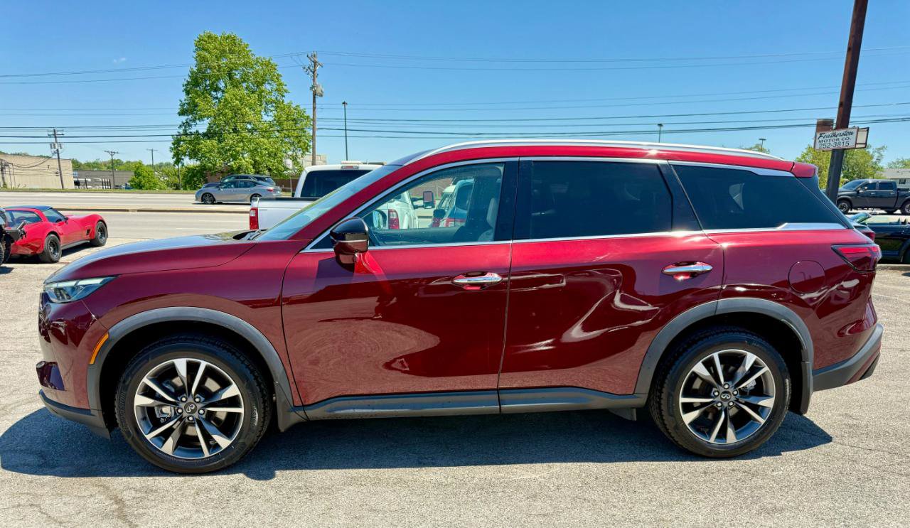 Used 2023 INFINITI QX60 Luxe w/ Performance Audio Package FWD image 5
