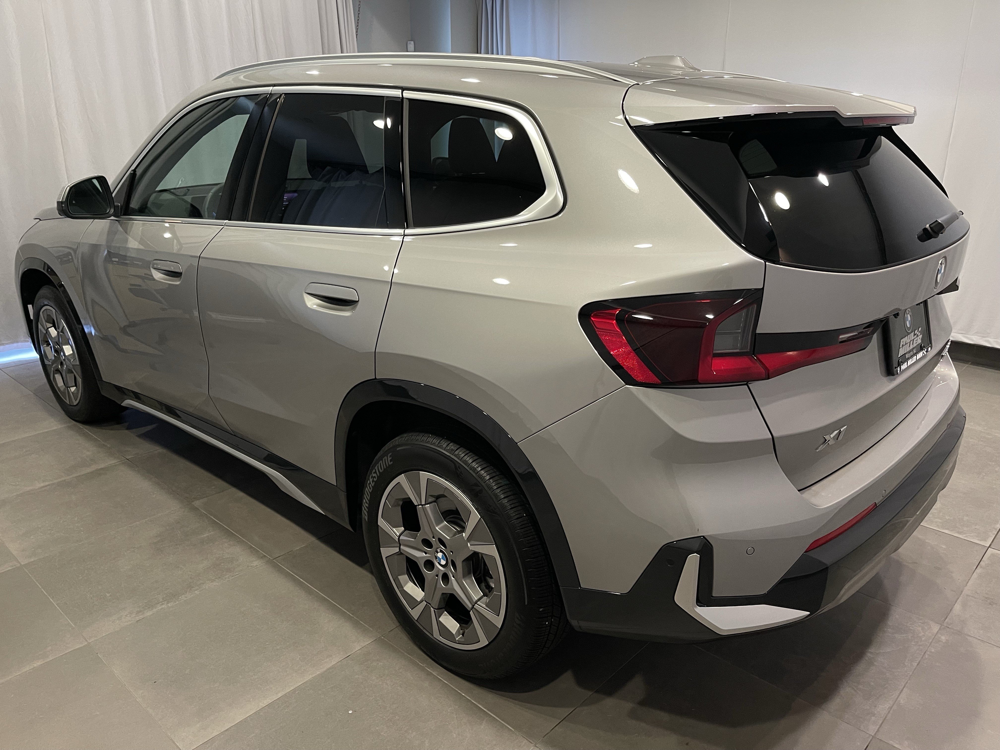 Used 2026 BMW X1 xDrive28i w/ Technology Package AWD/4WD image 4