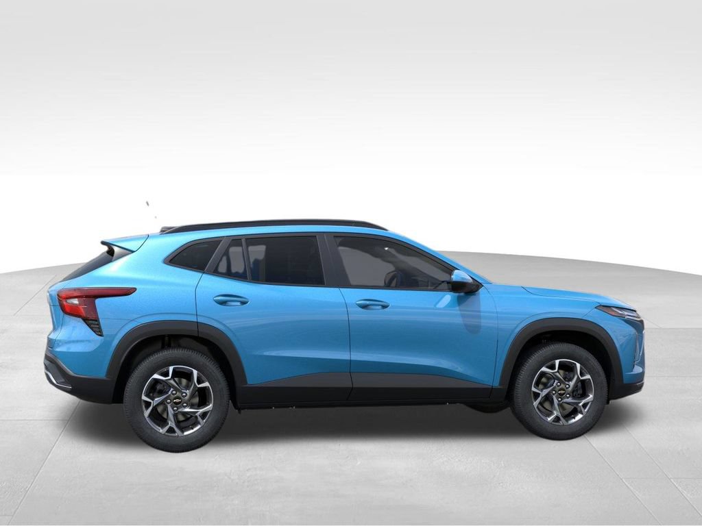 New 2026 Chevrolet Trax LT w/ Driver Confidence Package FWD image 5