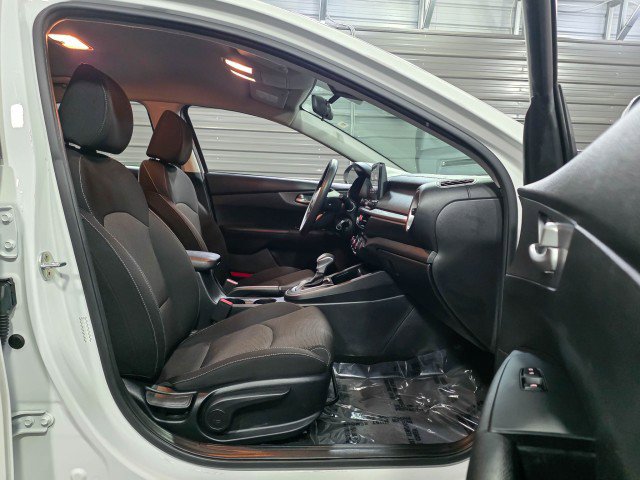 Used 2021 Kia Forte Sedan image 16