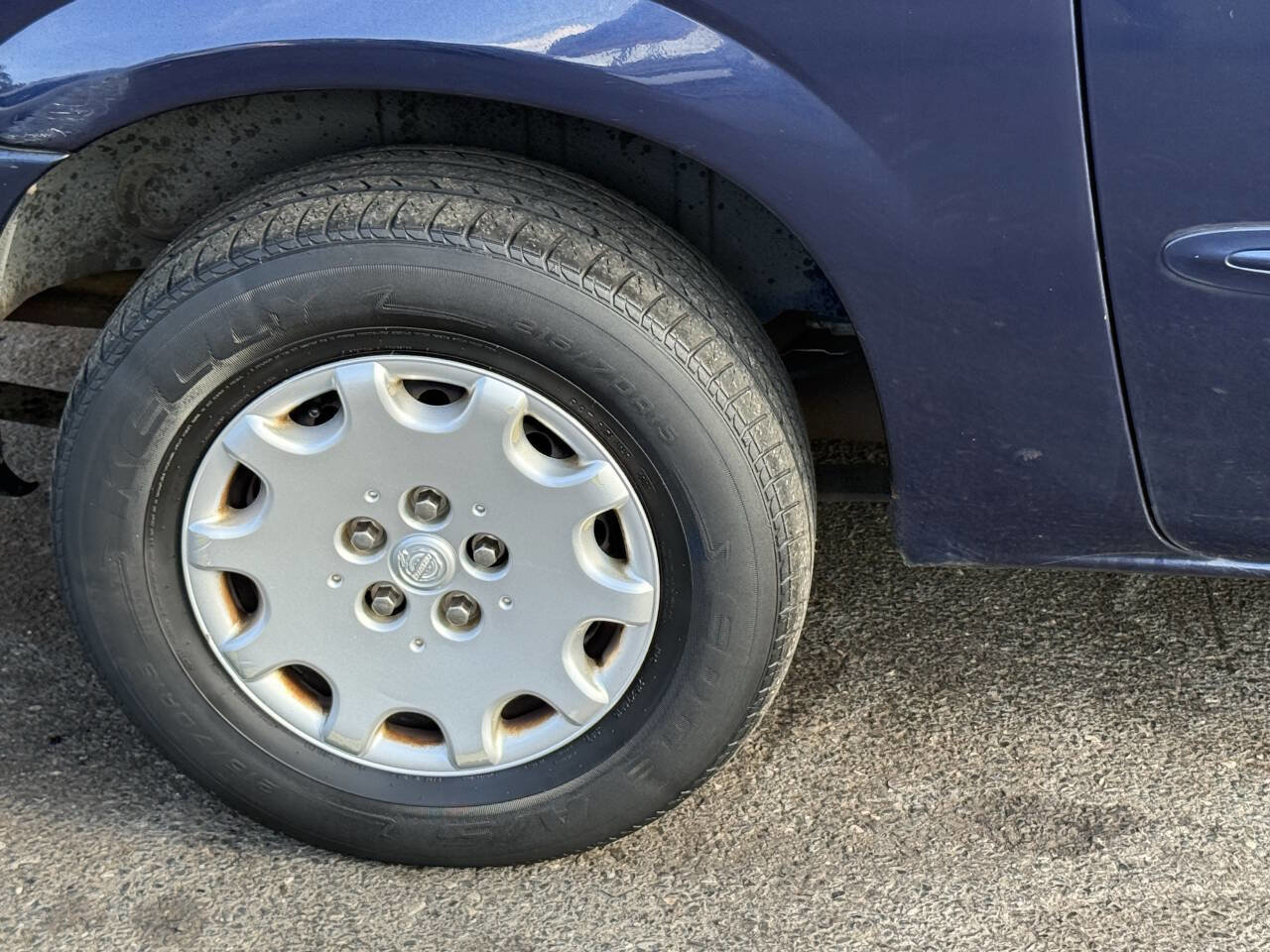 Used 2003 Chrysler Town & Country LX FWD image 10