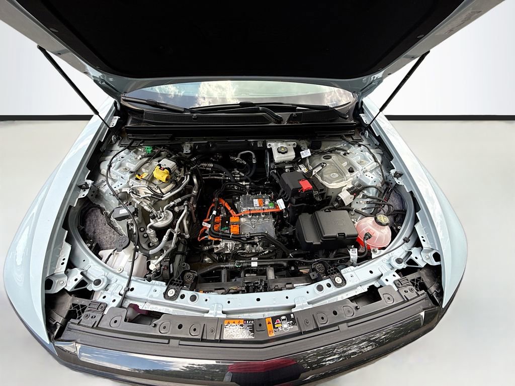 New 2025 Cadillac Lyriq Sport image 31