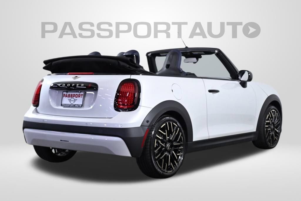 Certified 2025 MINI Cooper S FWD image 8