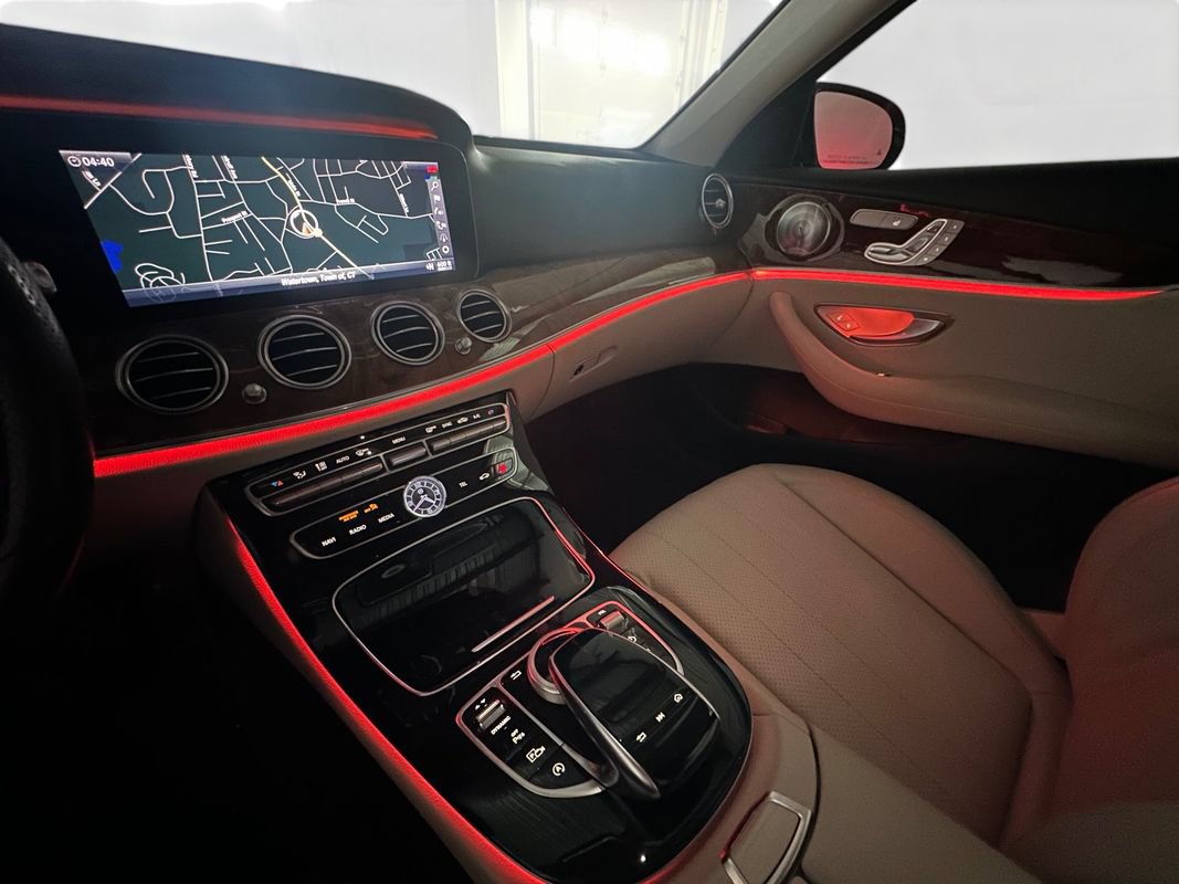 Used 2018 Mercedes-Benz E 300 4MATIC image 28
