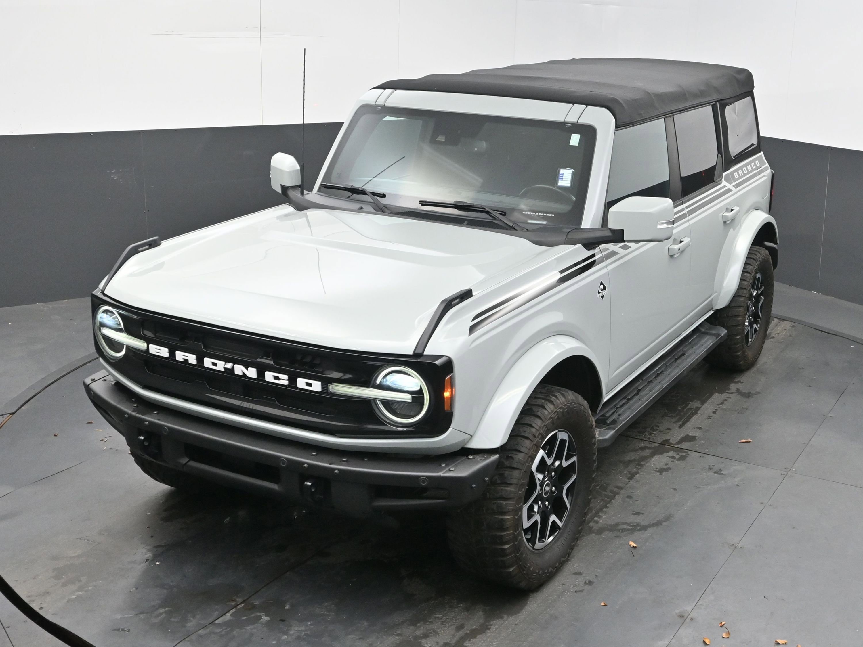 Used 2021 Ford Bronco Outer Banks image 33