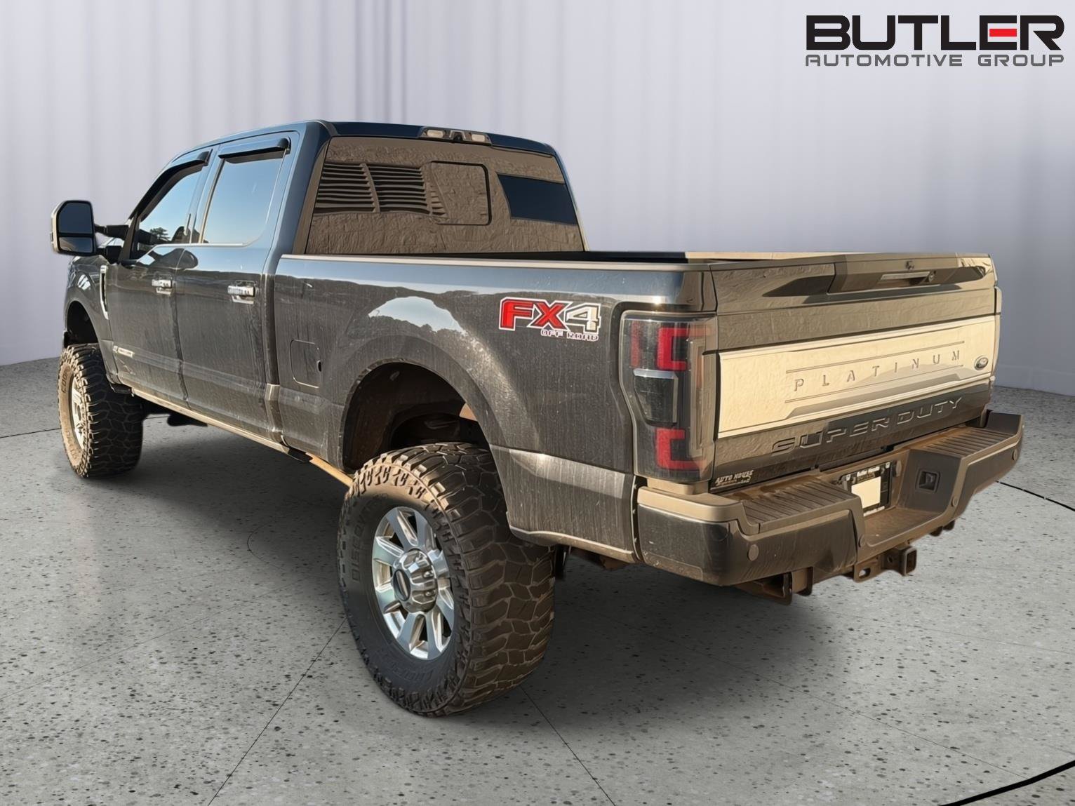 Used 2019 Ford F350 Platinum w/ Platinum Ultimate Package AWD/4WD image 9