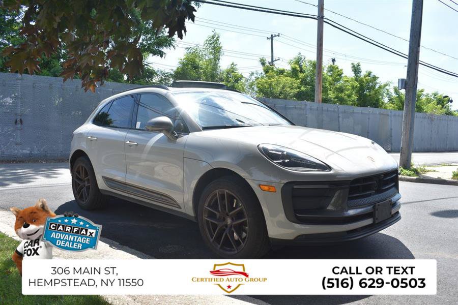 Used 2023 Porsche Macan Turbo AWD/4WD image 4