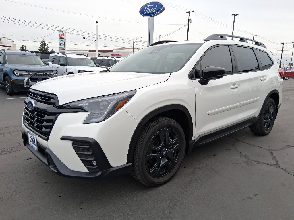 Used 2025 Subaru Ascent Bronze Edition image 7