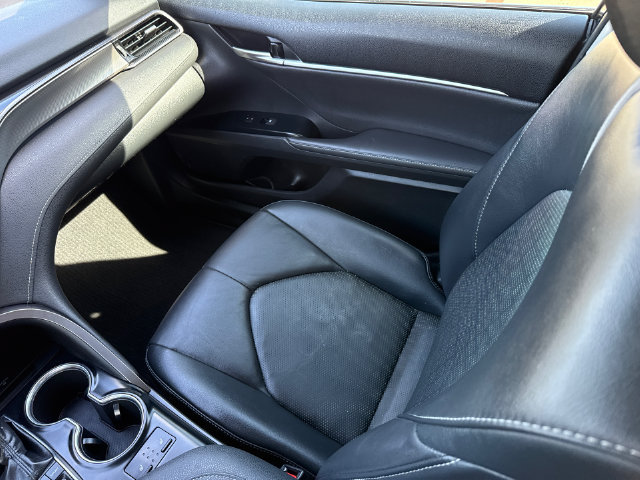 Used 2019 Toyota Camry XSE FWD image 14
