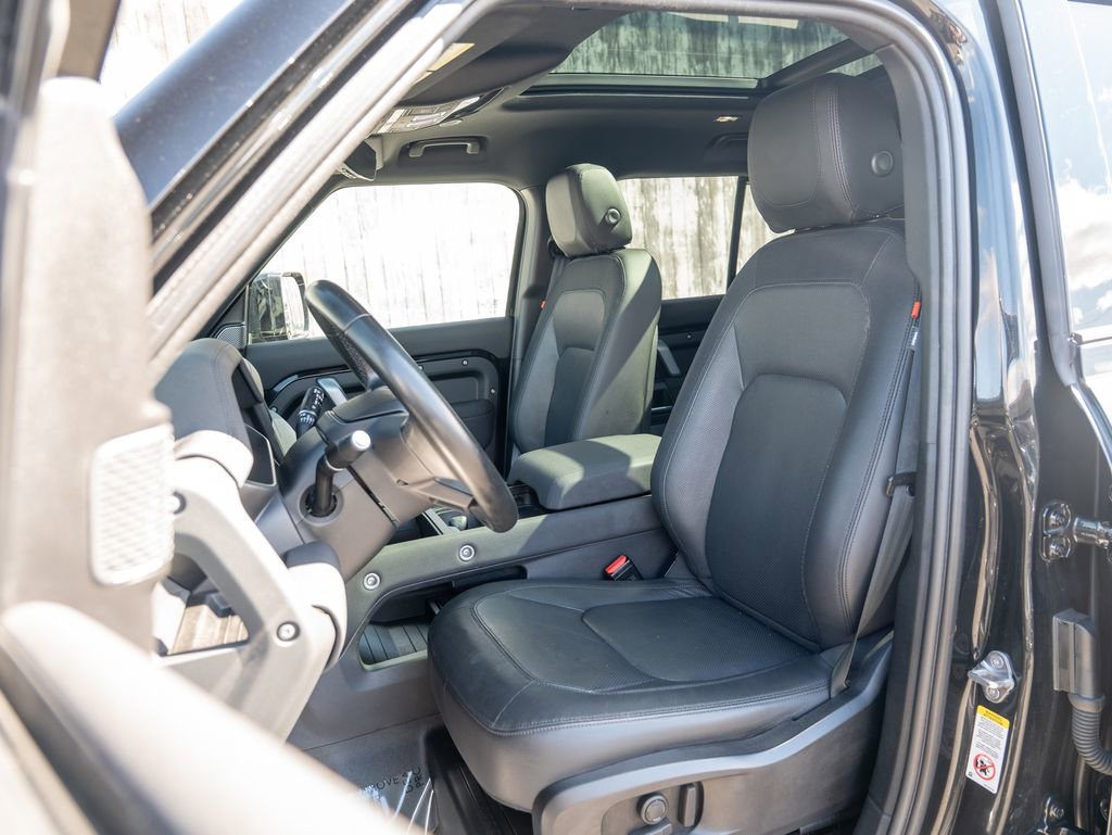 Used 2023 Land Rover Defender 110 X-Dynamic SE image 20