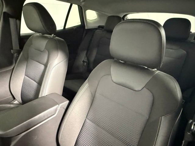 Used 2025 Chevrolet Trax LT w/ LT Convenience Package image 30