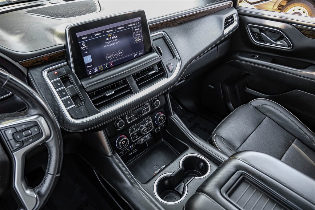 Used 2021 Chevrolet Suburban Premier w/ Premium Package image 23