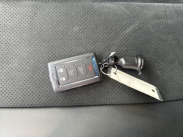 New 2026 Jeep Grand Cherokee Altitude image 30