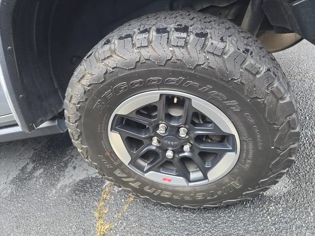Used 2018 Jeep Wrangler Unlimited Rubicon w/ Cold Weather Group AWD/4WD image 23