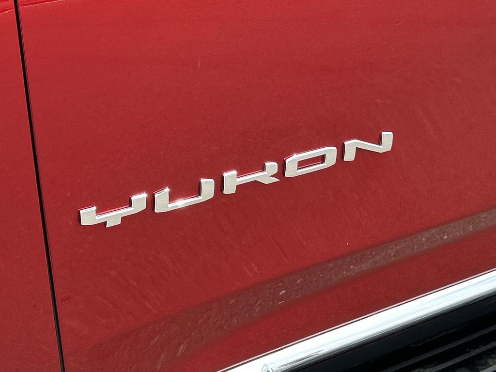 Used 2025 GMC Yukon Elevation image 32