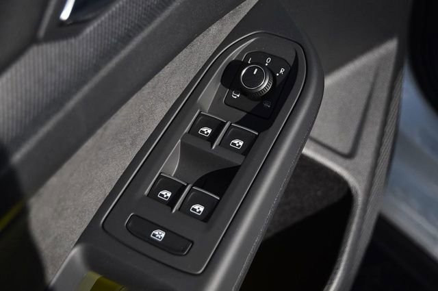 New 2026 Volkswagen GTI SE image 8