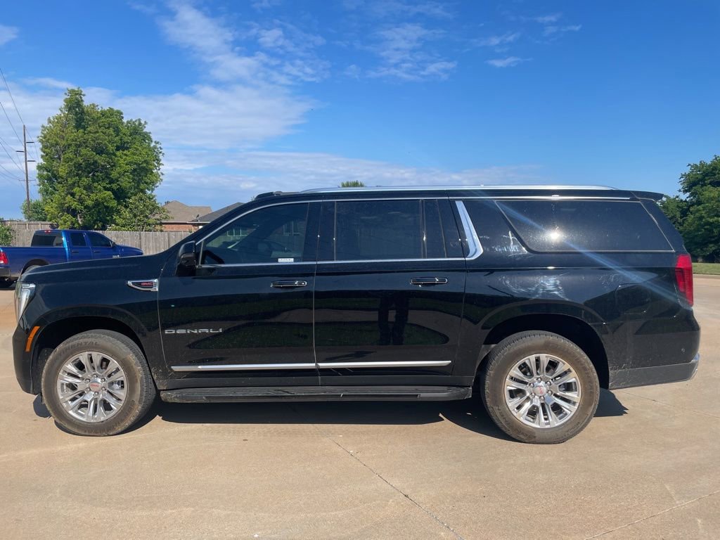 Used 2026 GMC Yukon XL Denali w/ LPO, Floor Liner Package AWD/4WD image 8