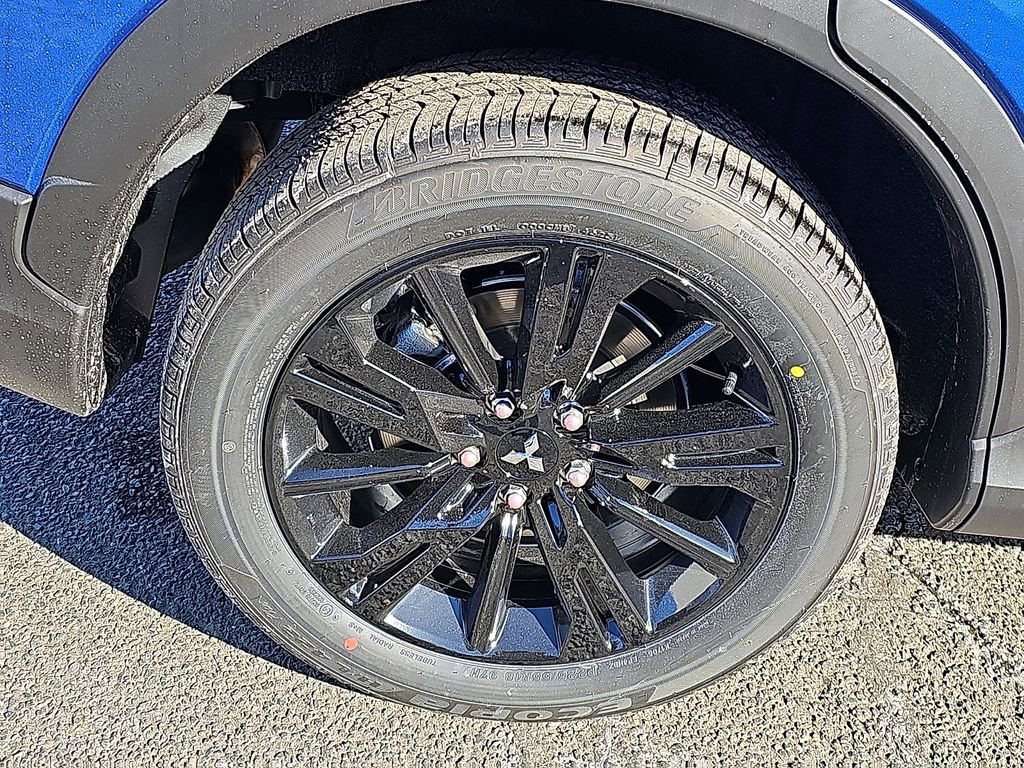 New 2026 Mitsubishi Eclipse Cross LE AWD/4WD image 5