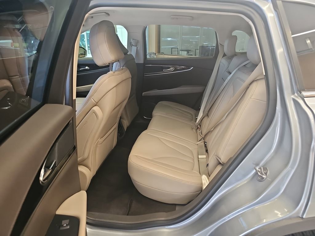 Used 2023 Lincoln Nautilus AWD image 28