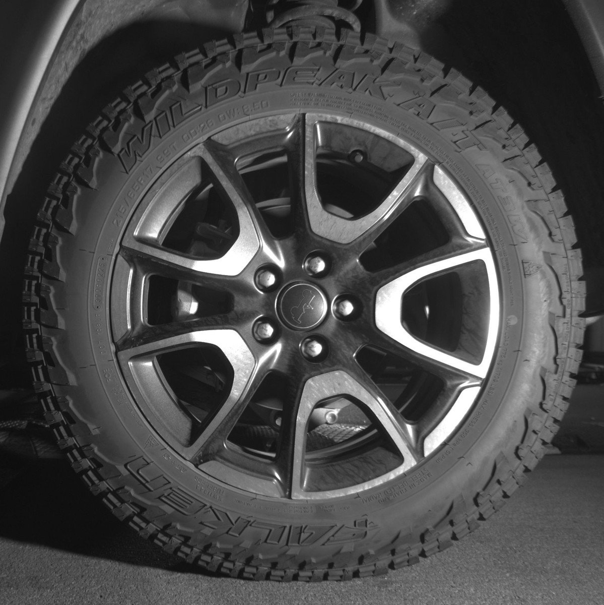 Used 2025 Jeep Compass Trailhawk image 14