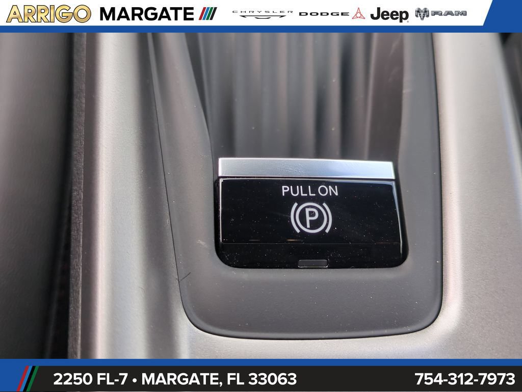 New 2026 Dodge Charger Scat Pack w/ Blacktop Package AWD/4WD image 30