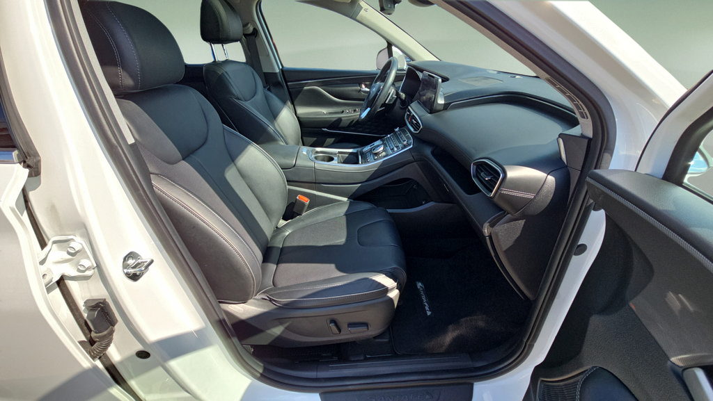 Certified 2023 Hyundai Santa Fe Limited AWD/4WD image 13