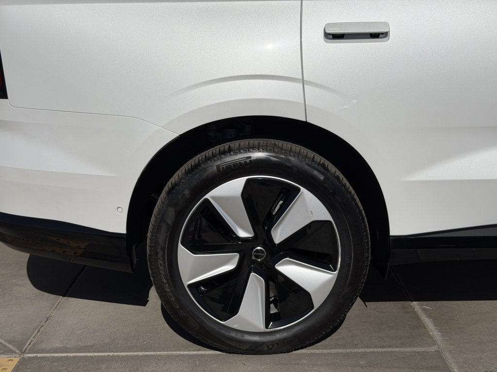 Used 2025 Volvo EX90 Plus AWD/4WD image 15