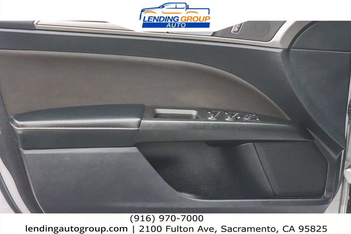 Used 2019 Ford Fusion SE image 20