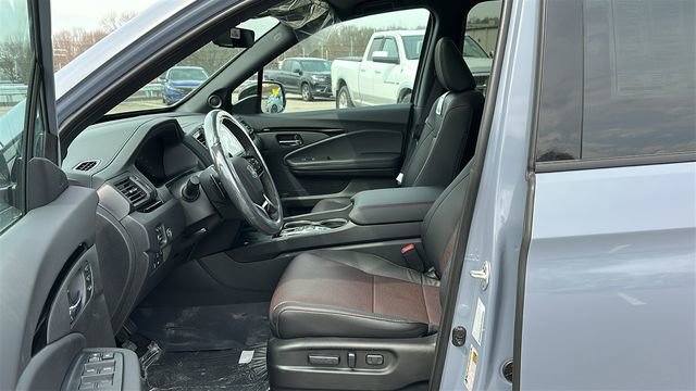 New 2026 Honda Ridgeline Black Edition image 9