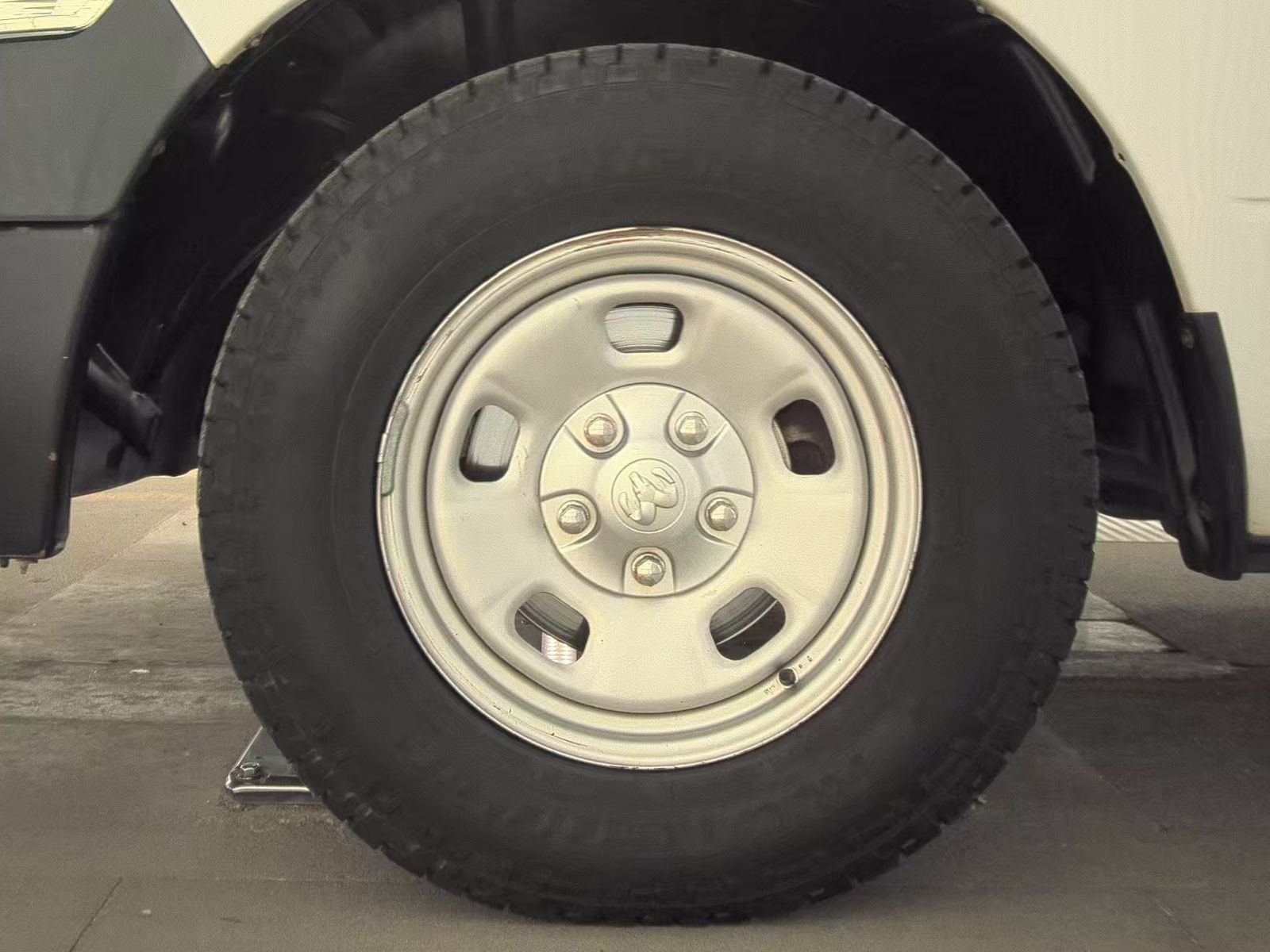 Used 2018 RAM 1500 Express RWD image 6