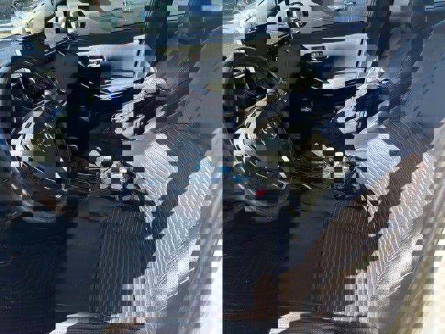 Used 2020 Toyota Corolla XSE image 15