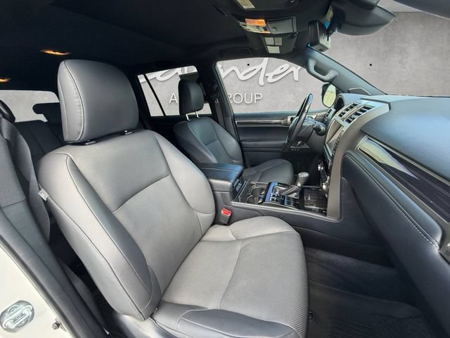 Used 2020 Lexus GX 460 Premium w/ Premium Package AWD/4WD image 30
