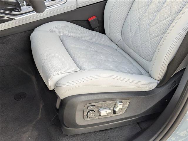 New 2026 BMW X7 xDrive40i w/ M Sport Package image 4