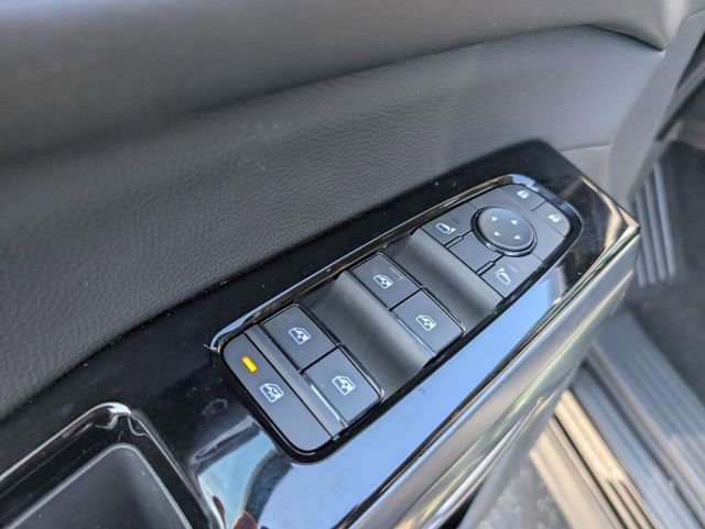 New 2026 Nissan Pathfinder SL image 16