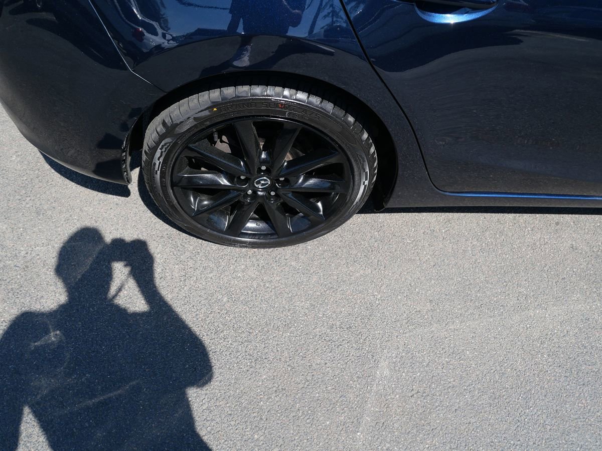 Used 2018 MAZDA MAZDA3 Touring FWD image 30