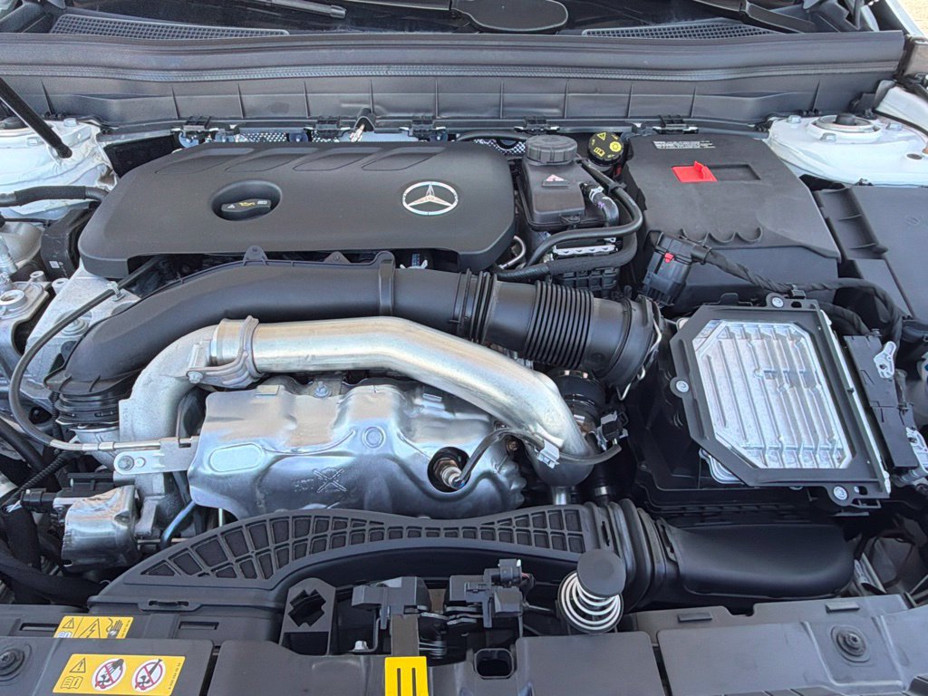 Used 2026 Mercedes-Benz GLB 250 image 35