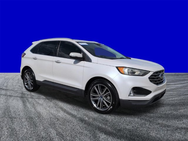 Certified 2019 Ford Edge Titanium FWD image 2