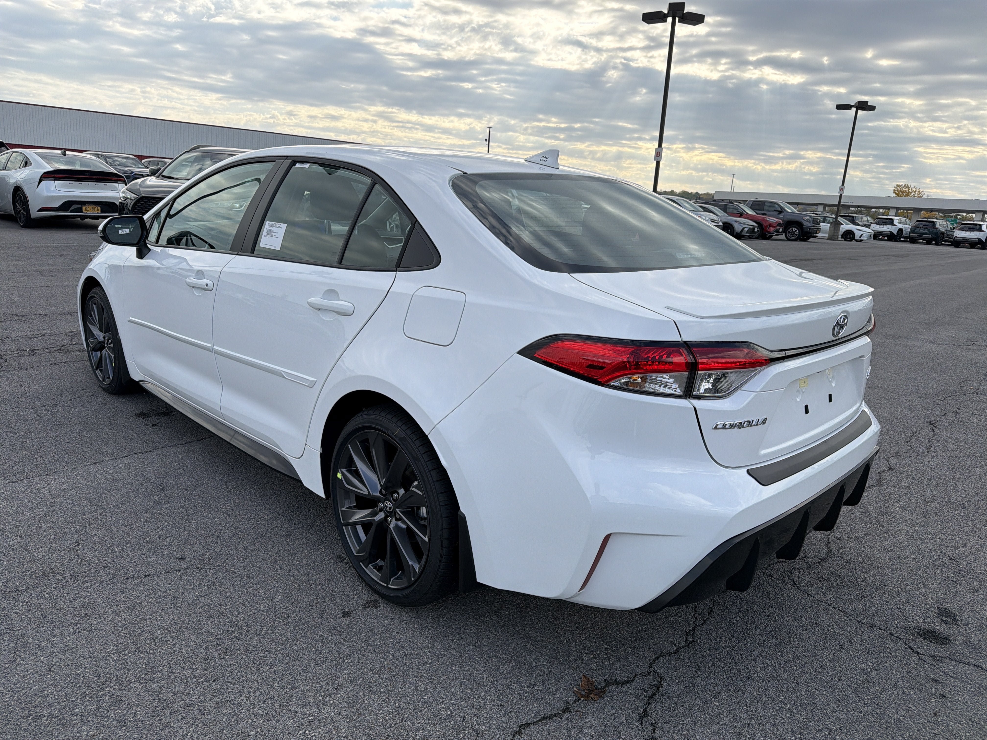 New 2027 Toyota Corolla SE FWD image 5