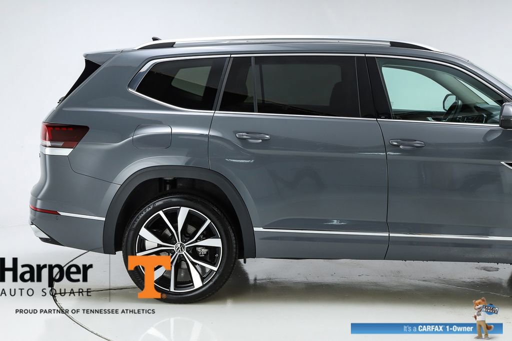 Used 2025 Volkswagen Atlas SEL Premium R-Line AWD/4WD image 11