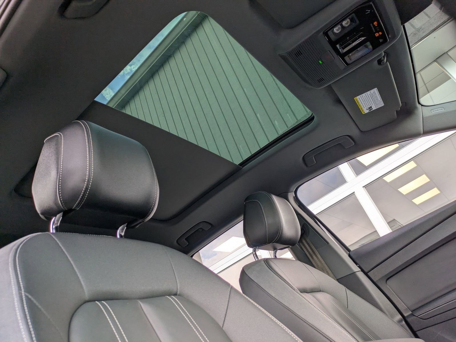 Used 2023 Audi Q4 e-tron Premium Plus image 22