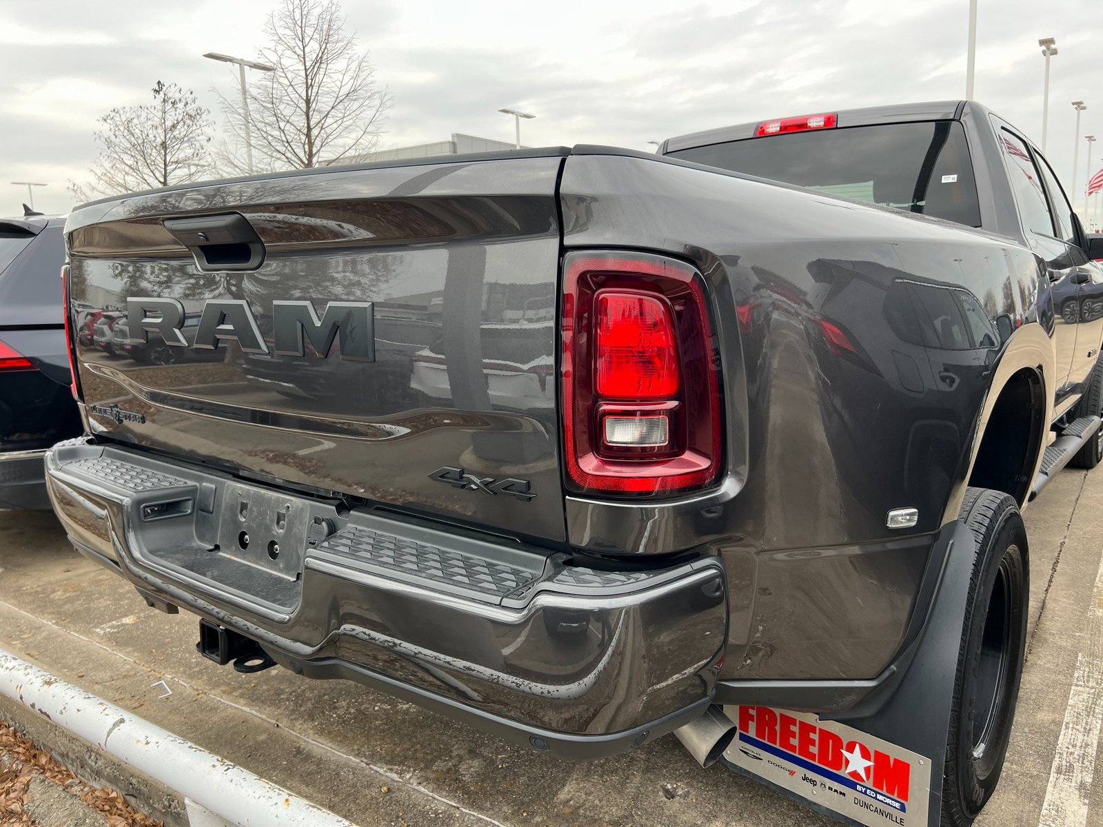 Used 2025 RAM 3500 Lone Star image 12