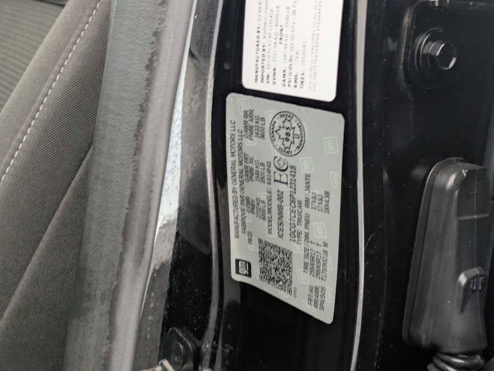 Used 2023 Chevrolet Colorado LT w/ LT Convenience Package AWD/4WD image 35