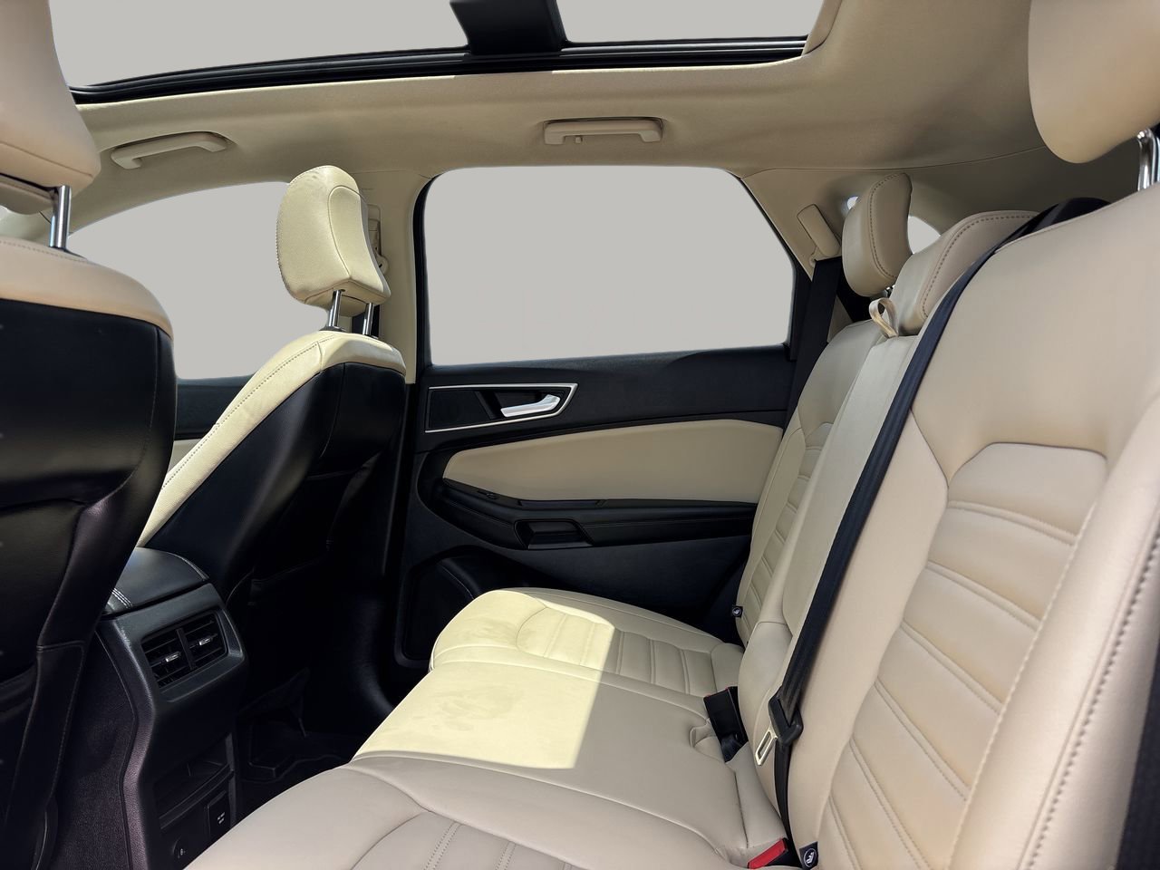 Certified 2023 Ford Edge SEL w/ Convenience Package AWD/4WD image 17