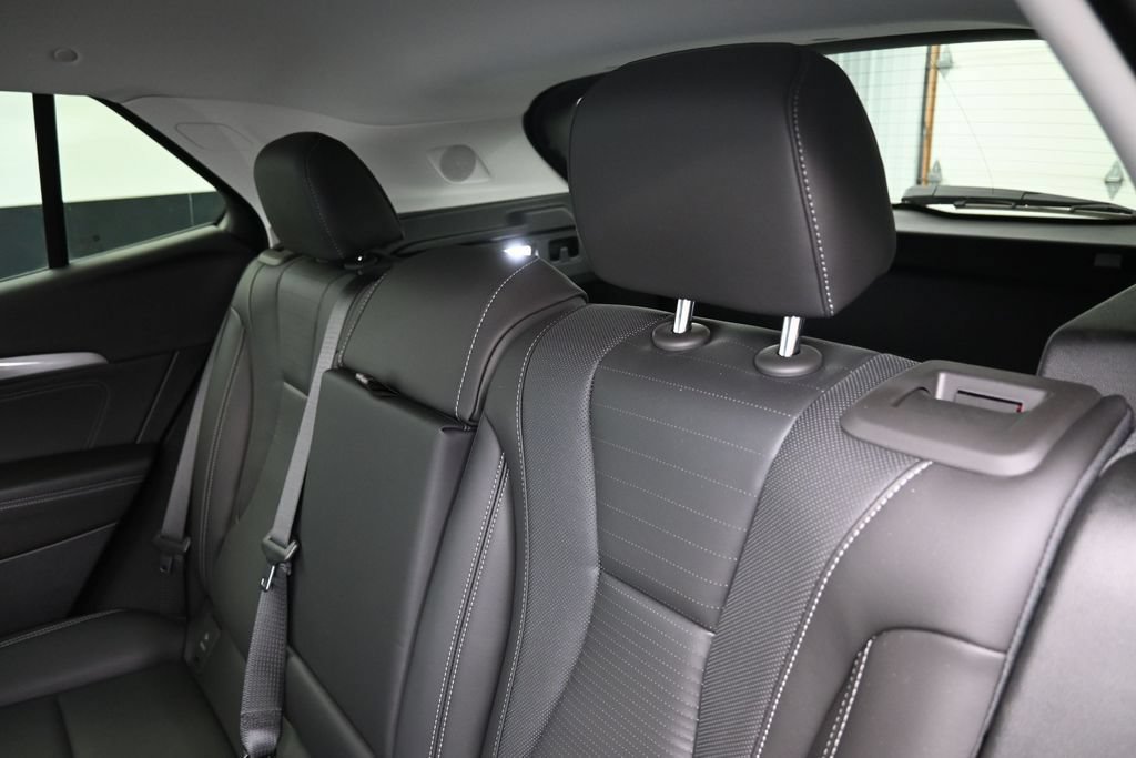 Used 2024 Buick Envision Preferred AWD/4WD image 12