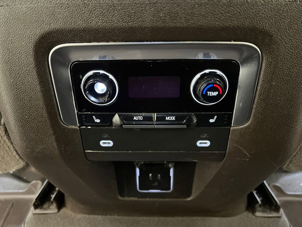 Used 2021 Chevrolet Suburban Z71 w/ Z71 Off-Road Package image 23