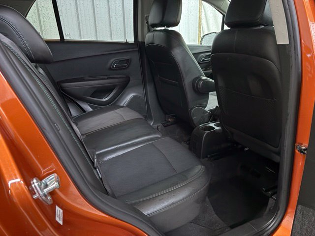 Used 2016 Chevrolet Trax LT w/ LT Sun and Sound Package AWD/4WD image 8