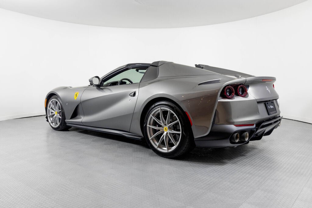 Used 2023 Ferrari 812 GTS RWD image 25